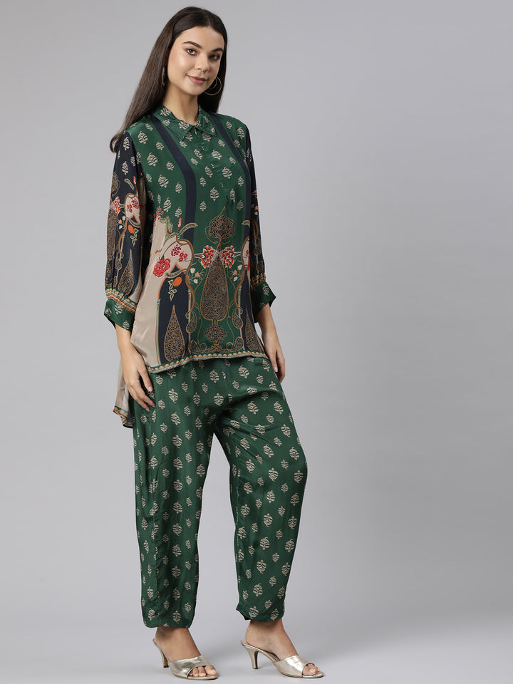 Neerus Green printed floral co-ord set straight kurta with trouser - back view