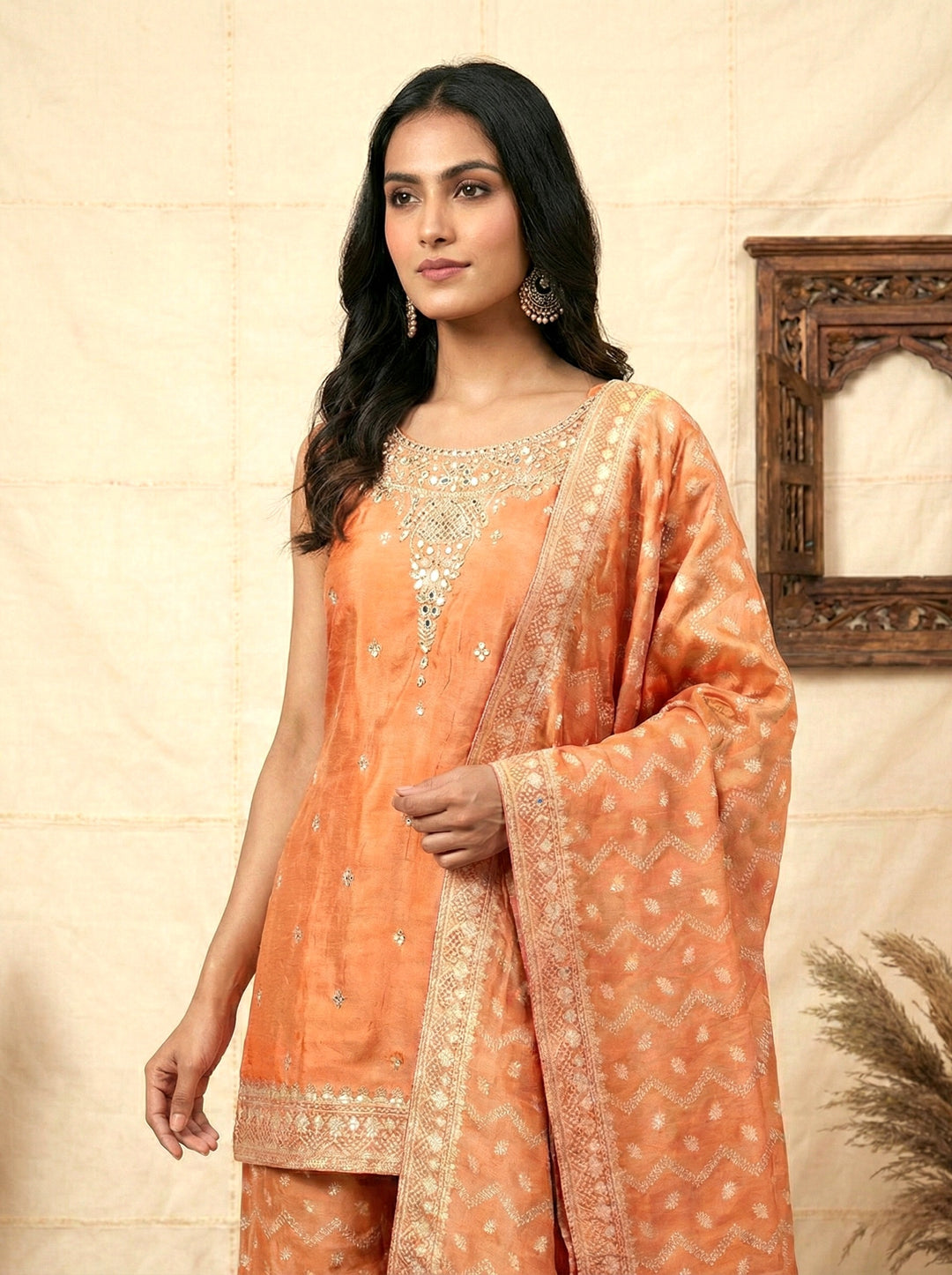 Neerus Orange tissue embroidered suit set - detail view 2