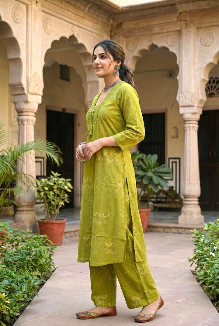 Mehadi Green Cotton Printed Two Piece Set