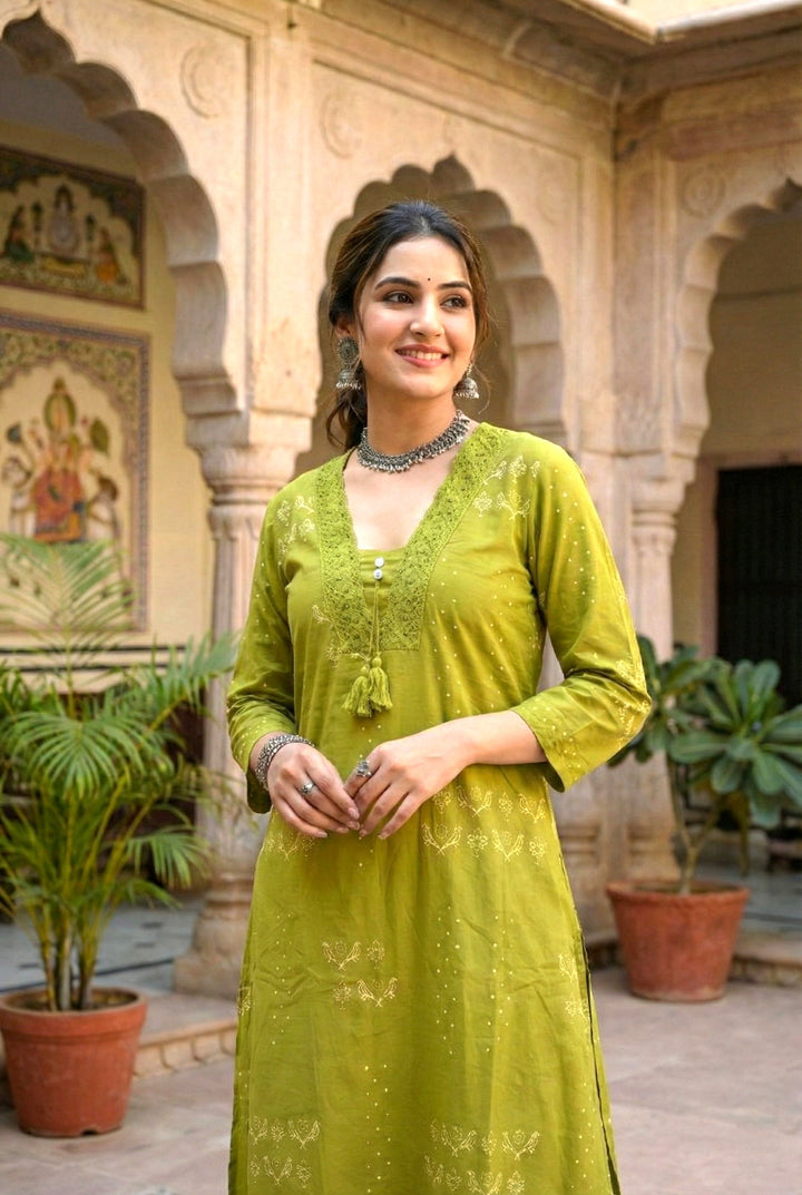 Mehadi Green Cotton Printed Two Piece Set