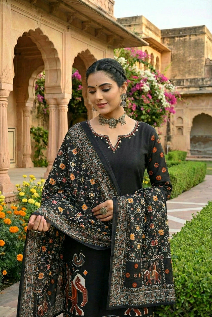 Black Silk Hand Embroidery Three Piece Set