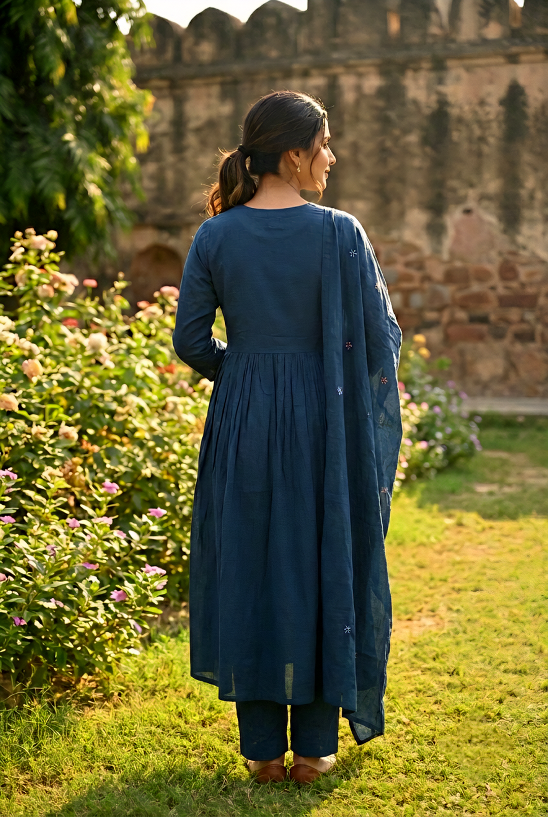 Neerus Green cotton hand embroidered suit set - detail view 2