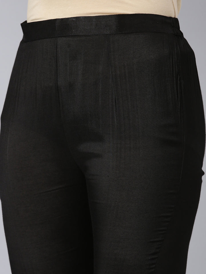 Neerus Black solid high-low kurta set with trousers - detail view 3