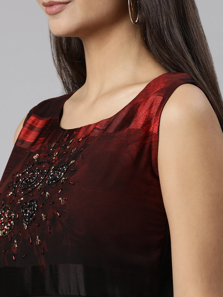 Neerus Maroon rayon printed flared dress - detail view 2