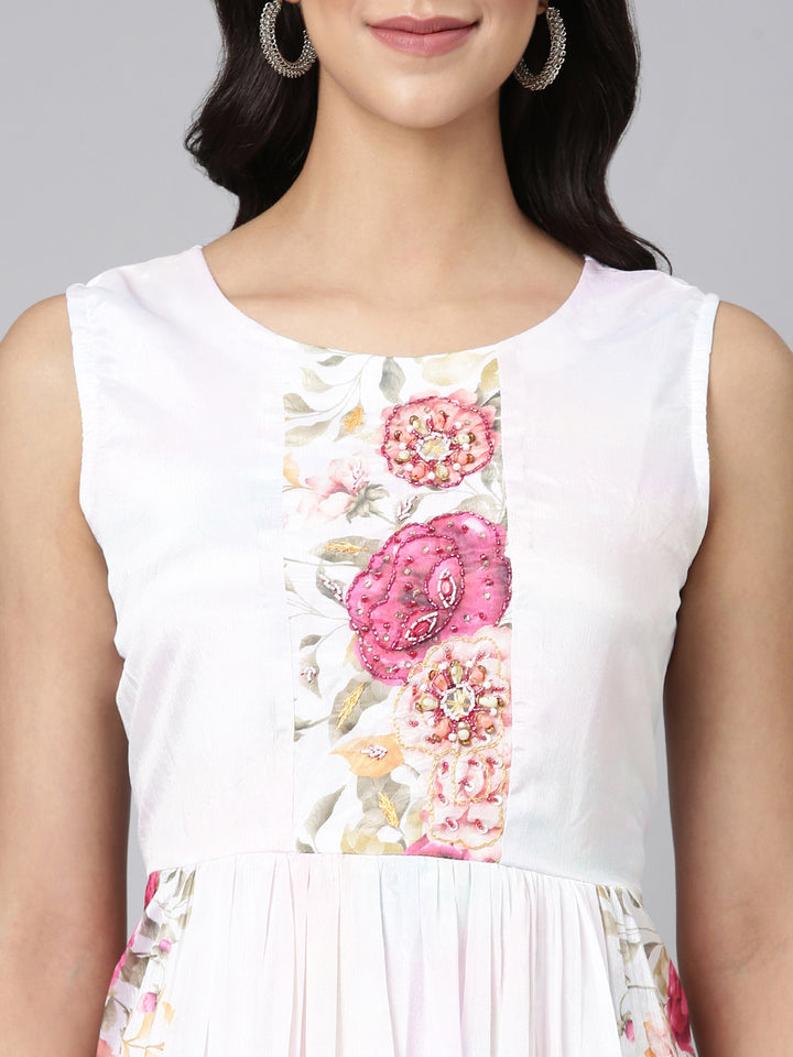 Neerus White Casual Floral Maxi Dresses