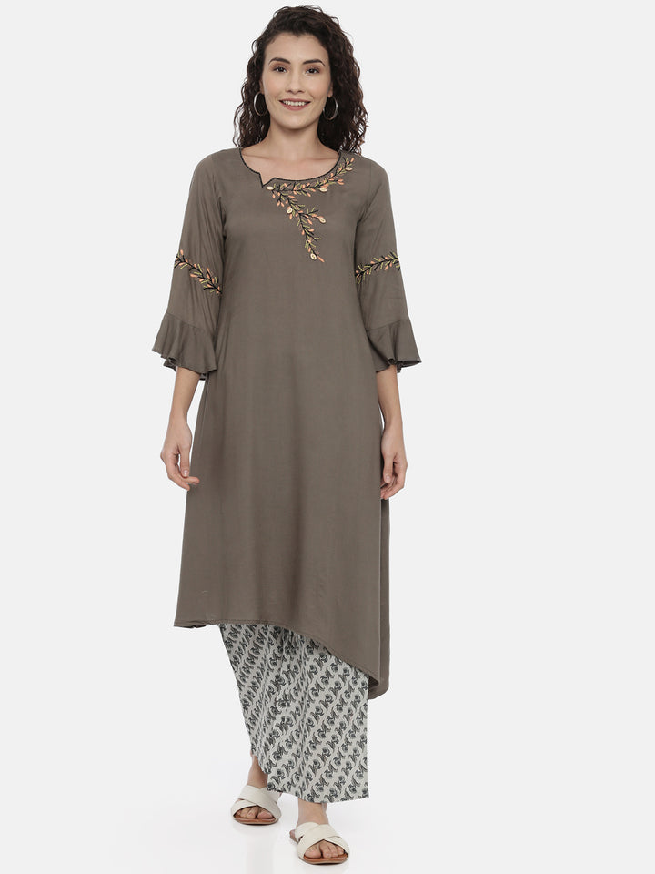 Neerus Green thread embroidered floral kurta - front view