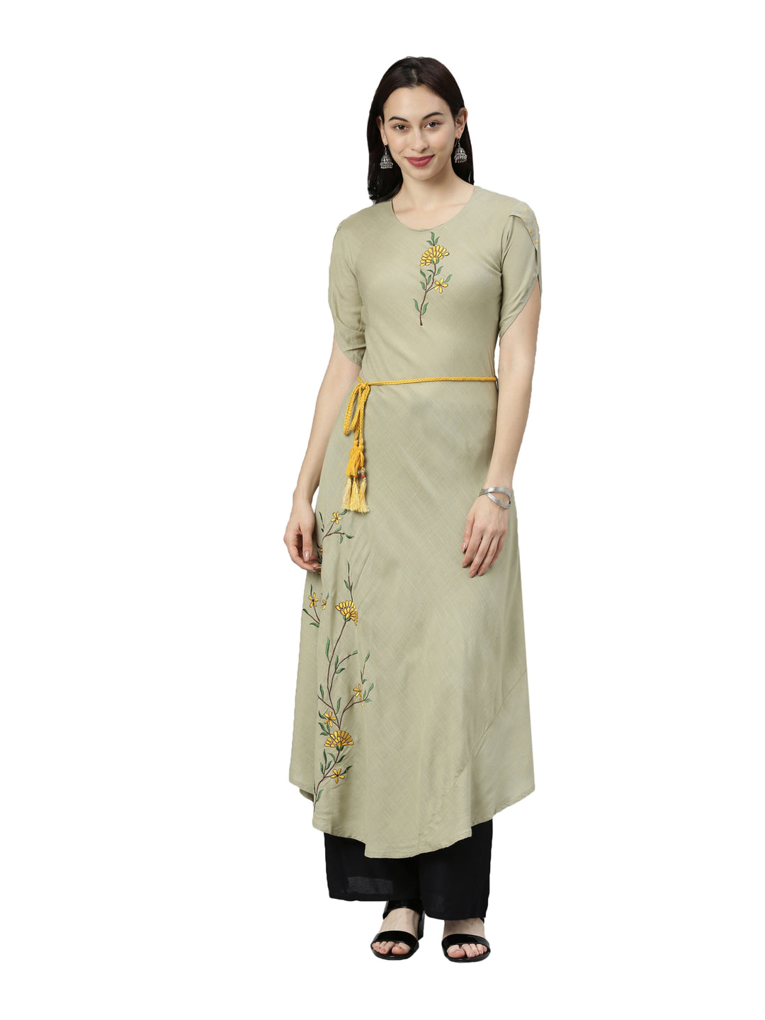 Neerus Women Olive Green Embroidered Thread Work Kurta
