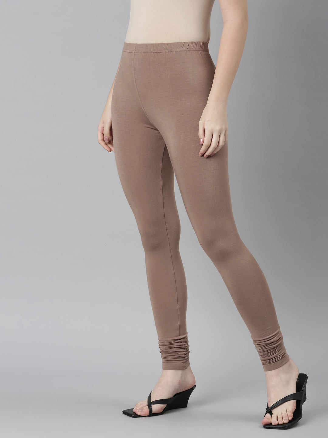 Neerus Brown cotton solid legging - back view