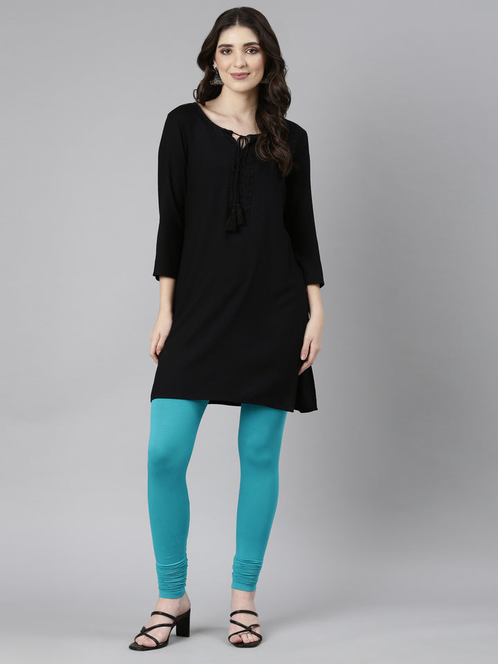 Neerus Green cotton solid legging - detail view 2