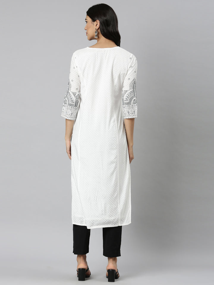 Neerus Black Casual Floral Straight Kurtas