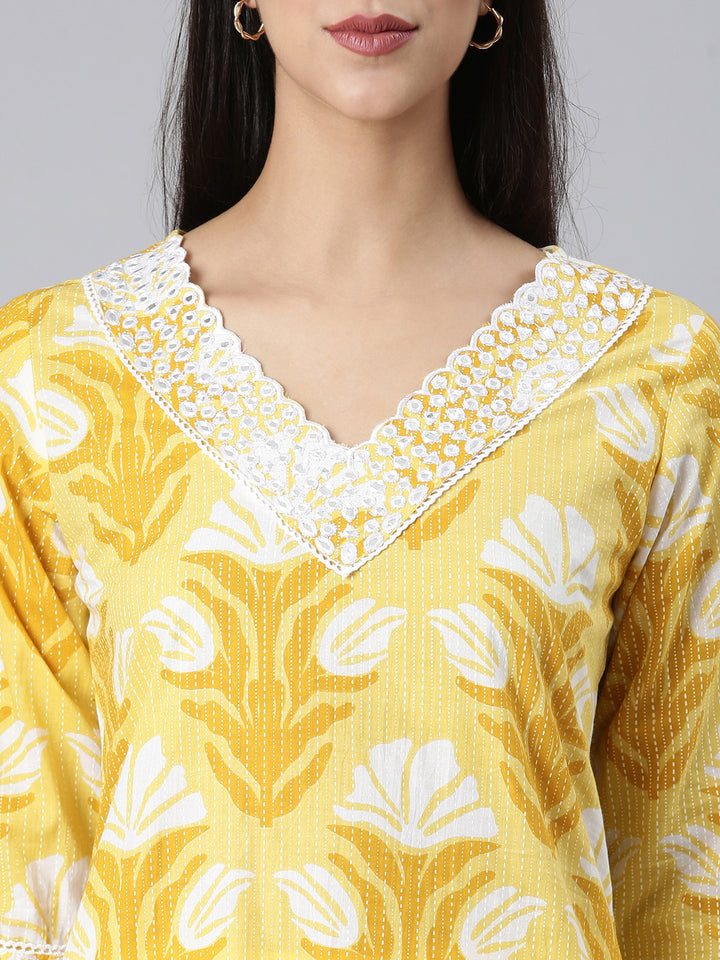 Neerus Mustard Casual Floral Straight Kurtas