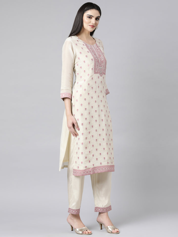 Neerus White printed floral straight suit set - back view