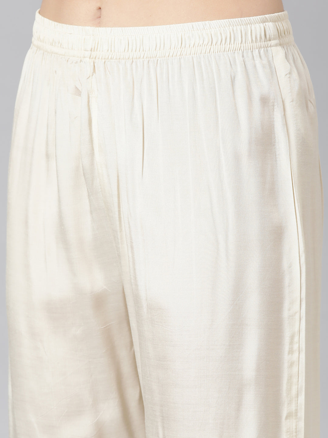 Neerus White printed floral straight suit set - detail view 3