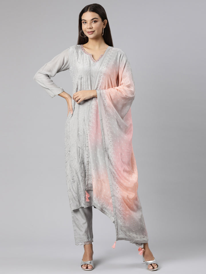 Neerus Grey shantoon printed suit set with dupatta - detail view 2