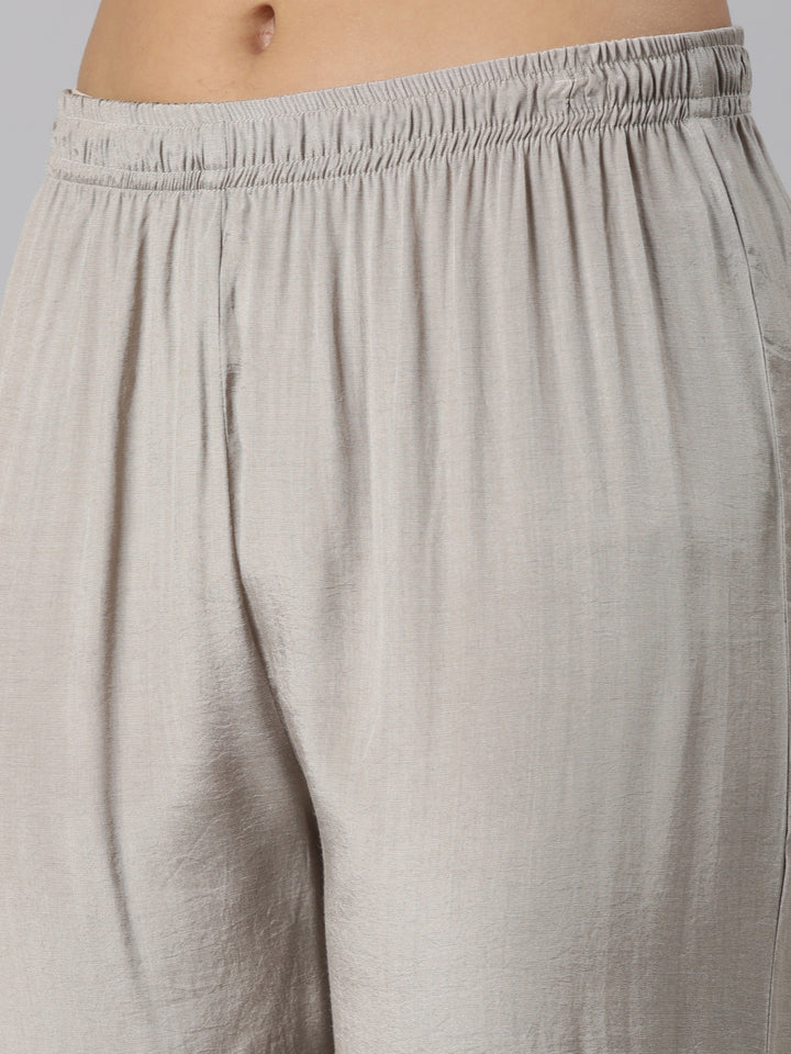 Neerus Grey shantoon printed suit set - detail view 3