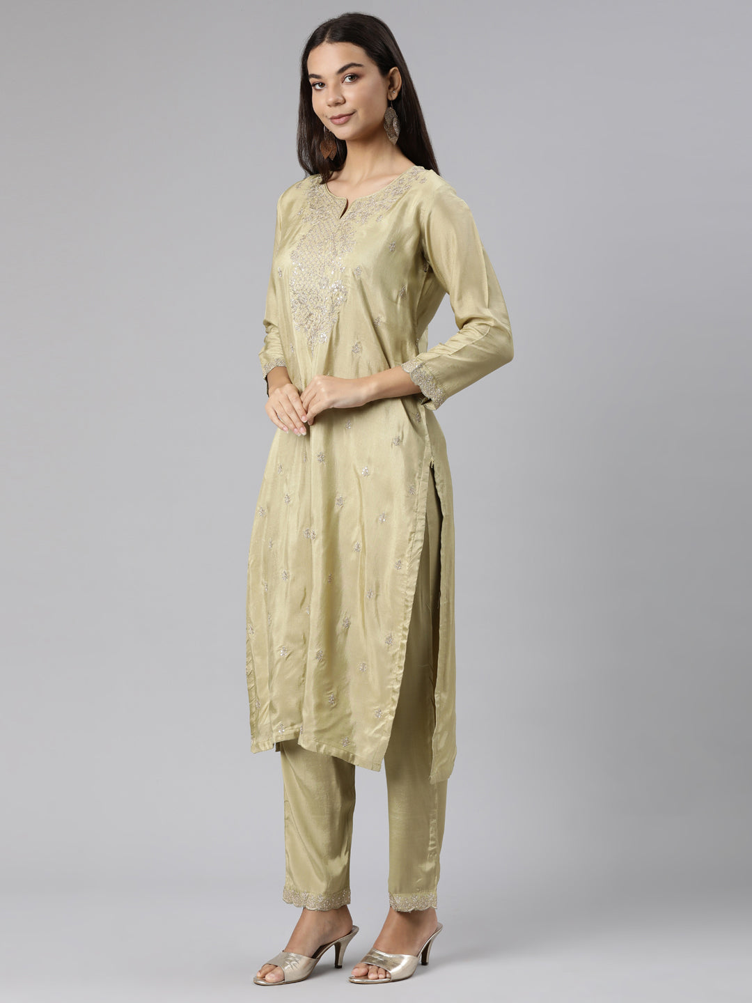 Neerus Green printed floral straight suit set - back view