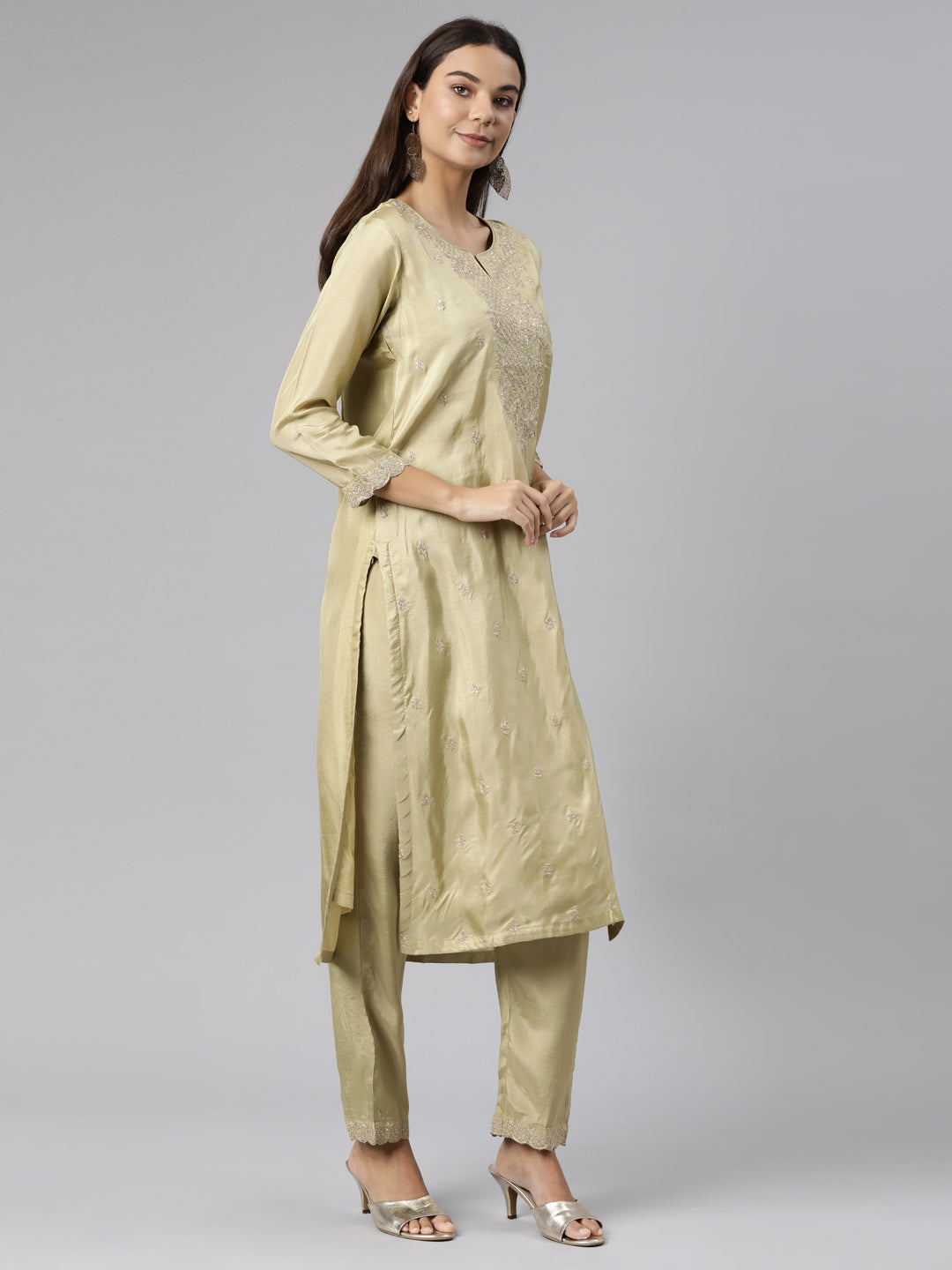 Neerus Green printed floral straight suit set - side view