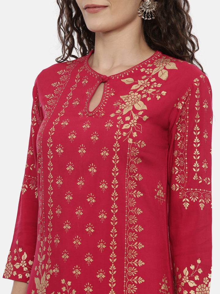 Neerus Red Rayon Printed Kurta - detail view 1