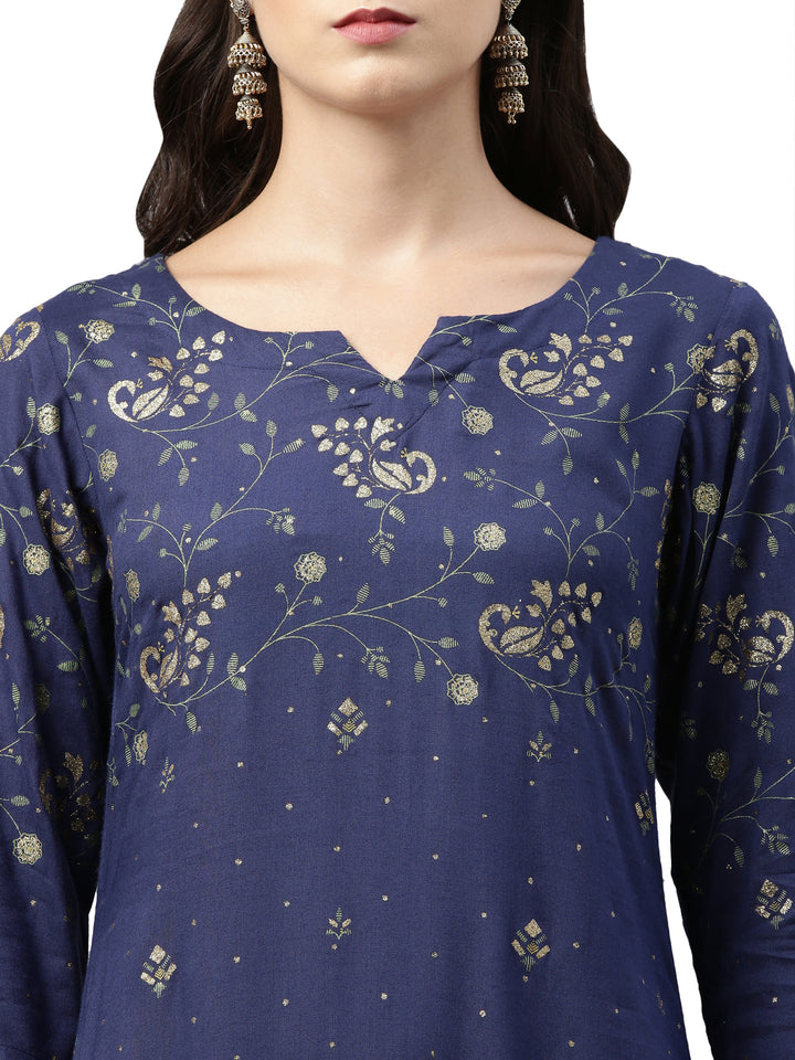 Neerus Blue printed ethnic motifs kurta - detail view 1