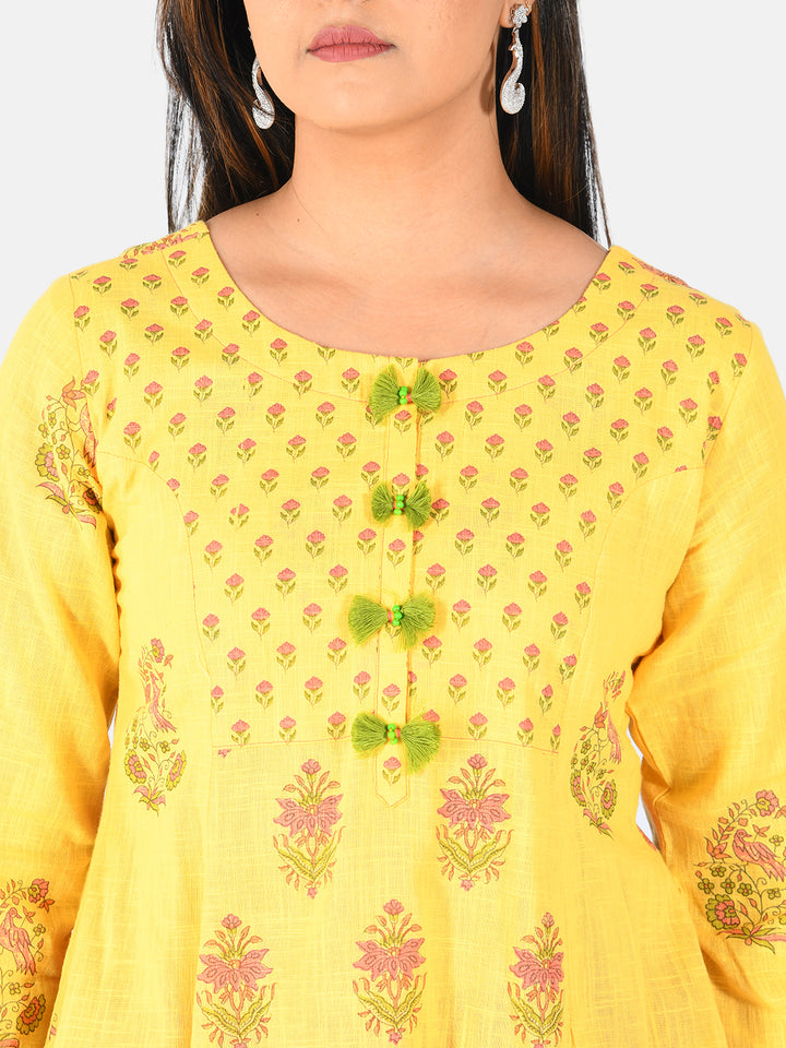 Neerus Women Mustard Yellow Printed A-Line Pure Cotton Kurti