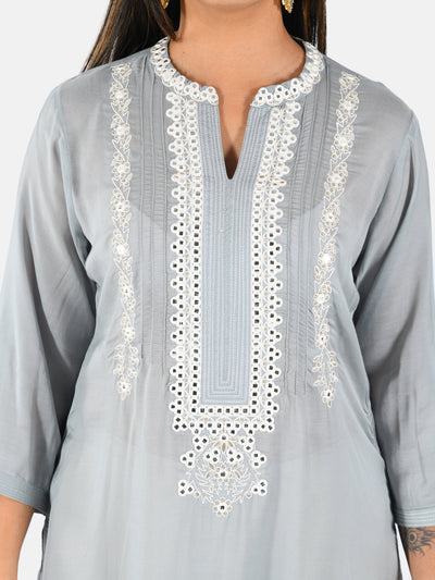 Neerus Women Grey  White Embroidered Yoke Design Straight Kurta With Mirror Work