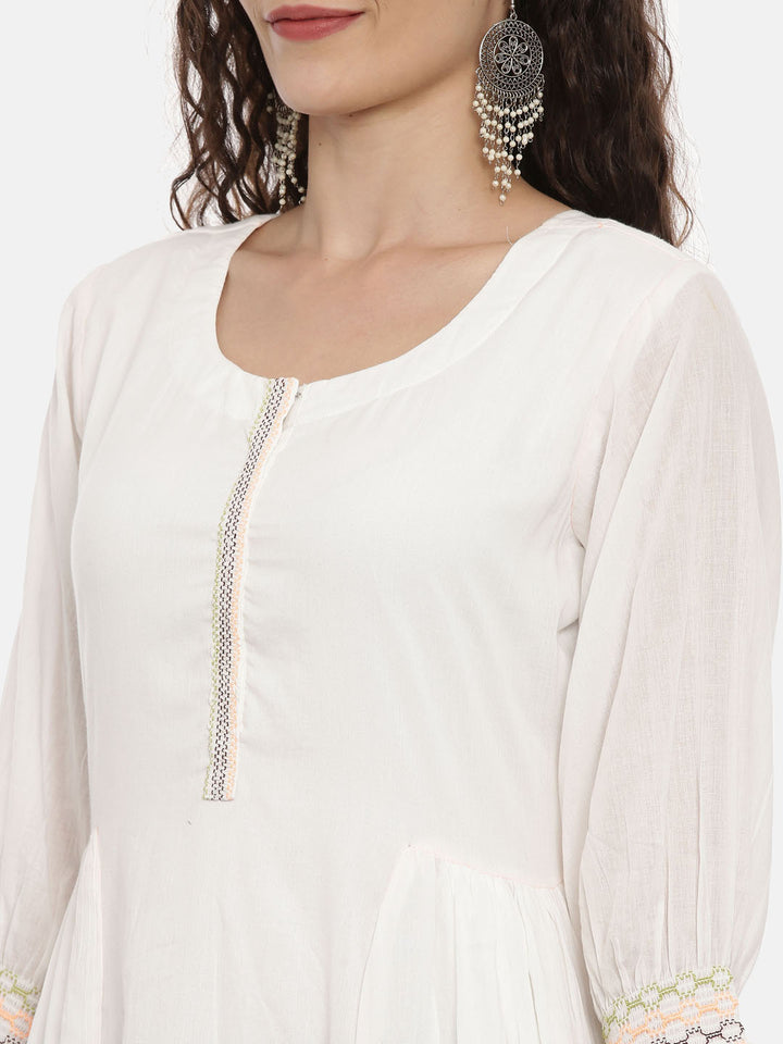 Neerus White floral thread embroidered kurta - detail view 1