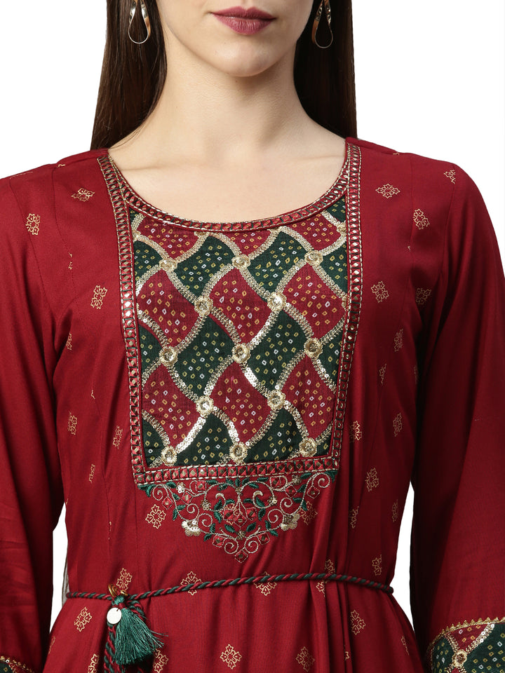 Neerus Maroon embroidered anarkali kurta with flared sleeves - detail view 2