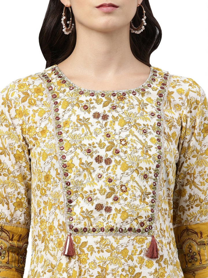 Neerus Yellow printed anarkali kurta ethnic motifs - detail view 2