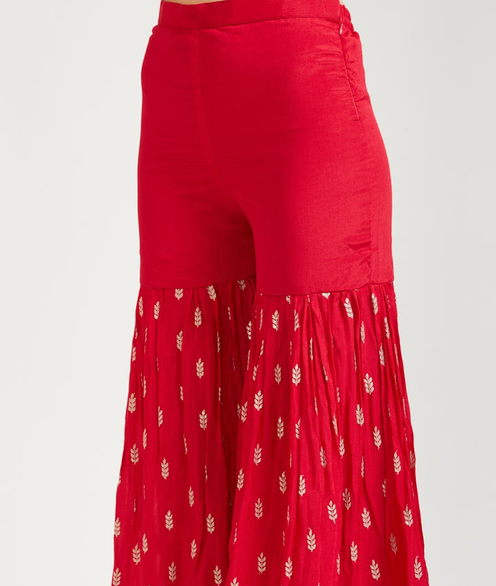 Neerus Maroon crepe straight suit set - detail view 3