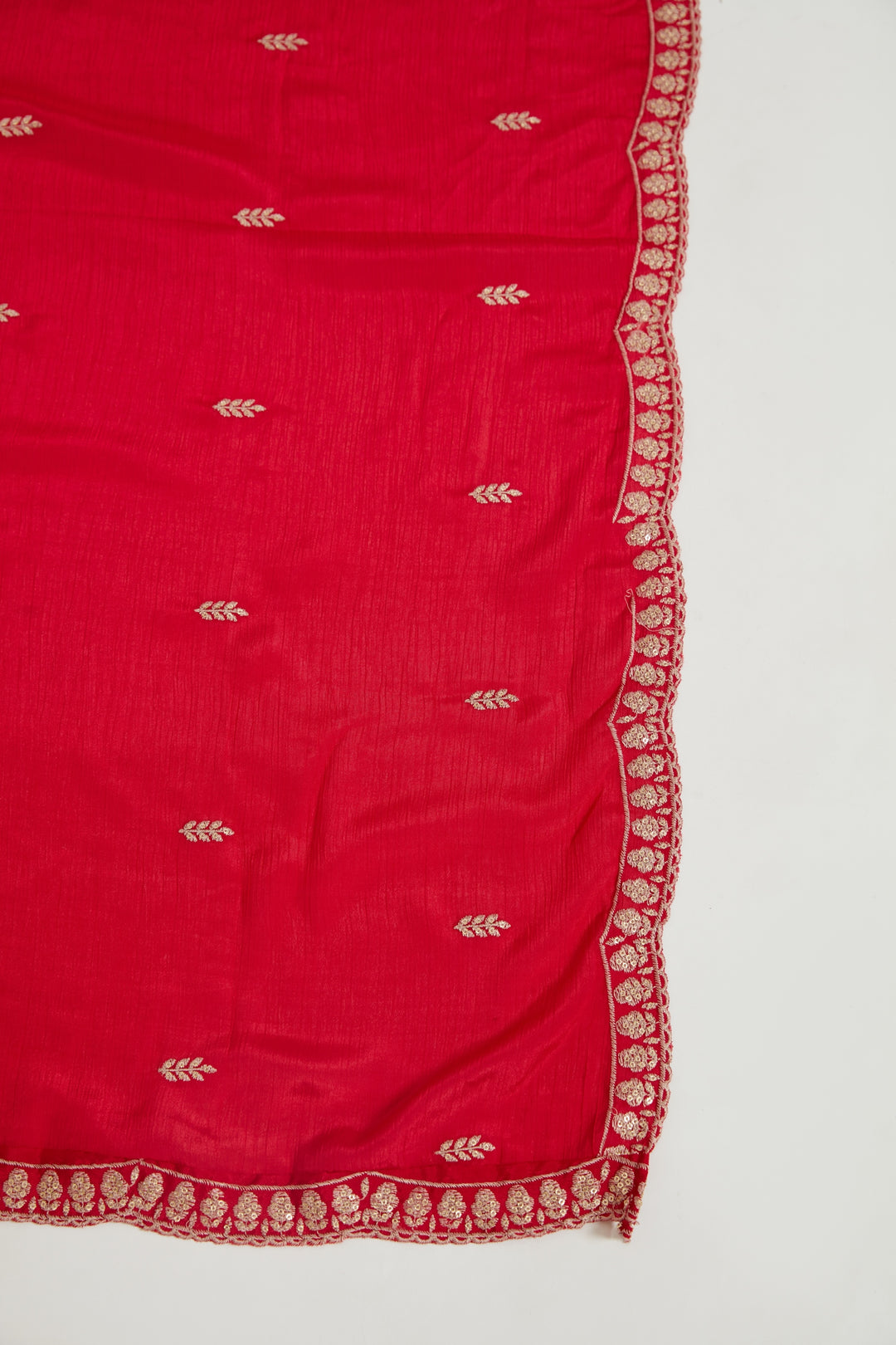 Neerus Maroon crepe straight suit set - detail view 4