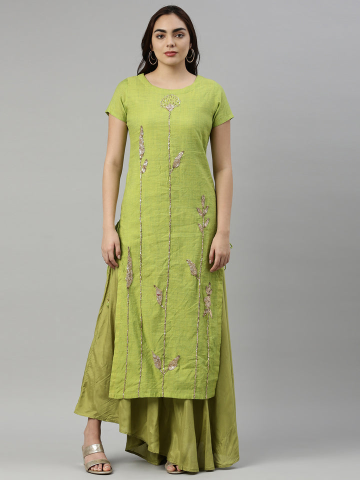 Neerus Women Green Dyed Thread Work Anarkali Kurta