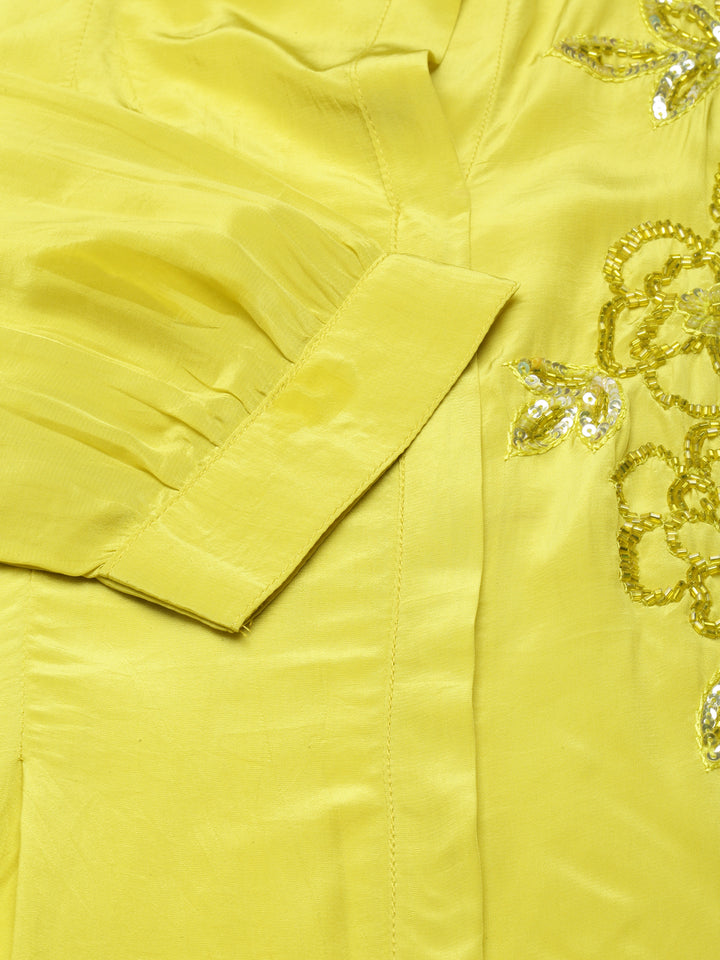 Neerus Green solid straight kurta set with trouser - detail view 1