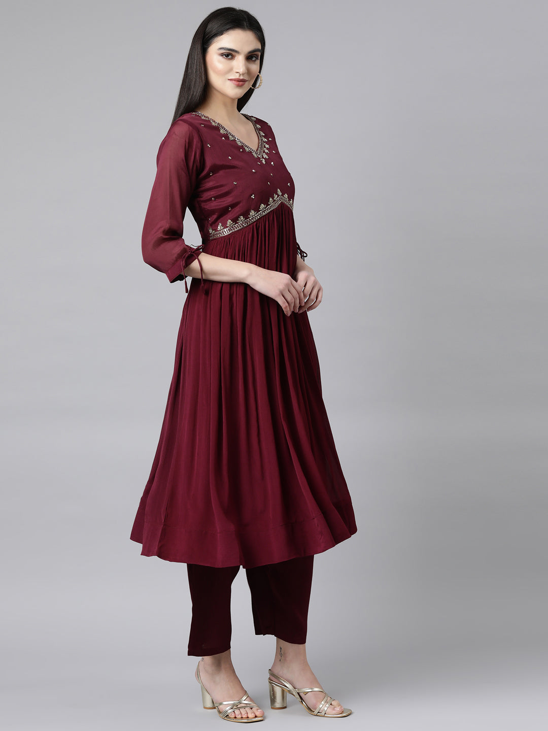 Neerus Purple chiffon solid straight suit set - back view
