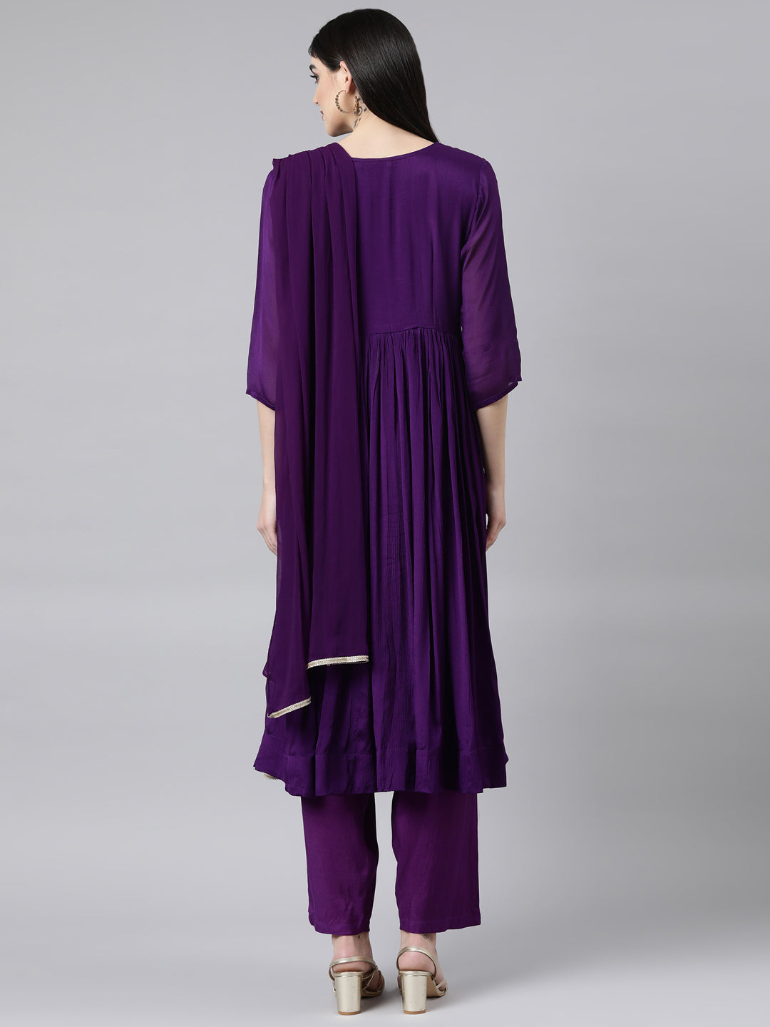 Neerus Purple solid pleated straight suit set - side view