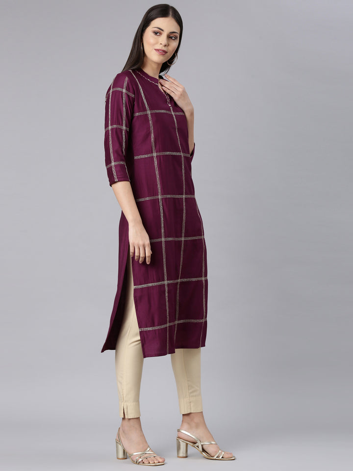 Neerus Maroon Straight Casual Solid Straight Kurta