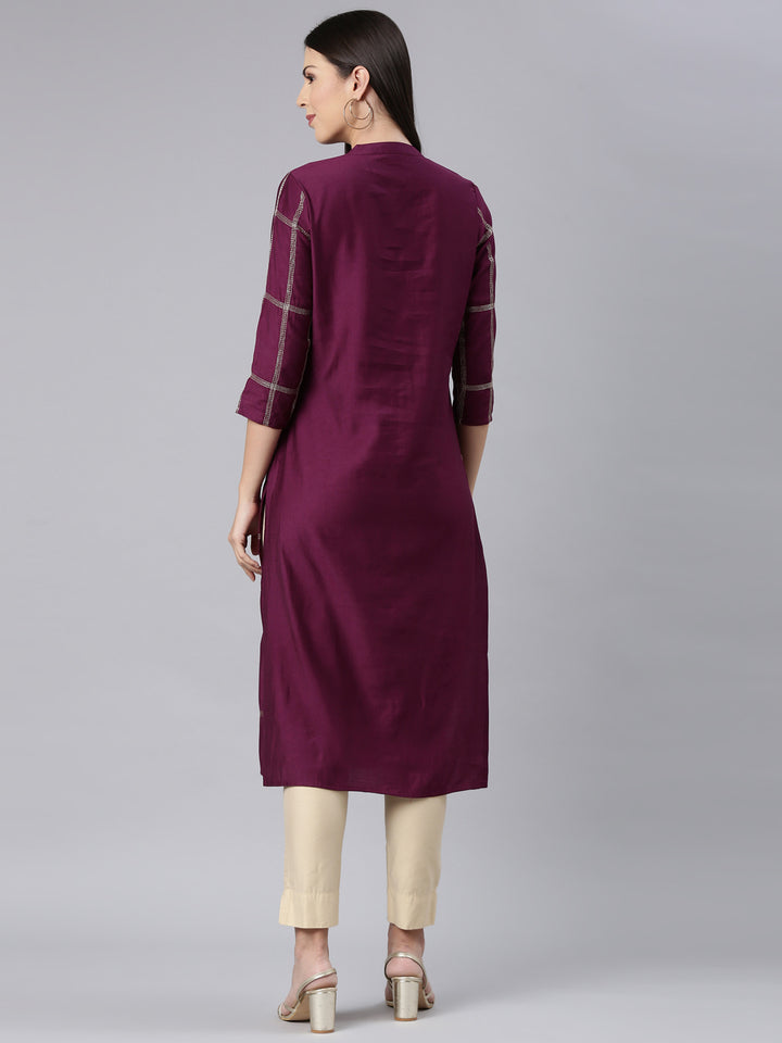 Neerus Maroon Straight Casual Solid Straight Kurta