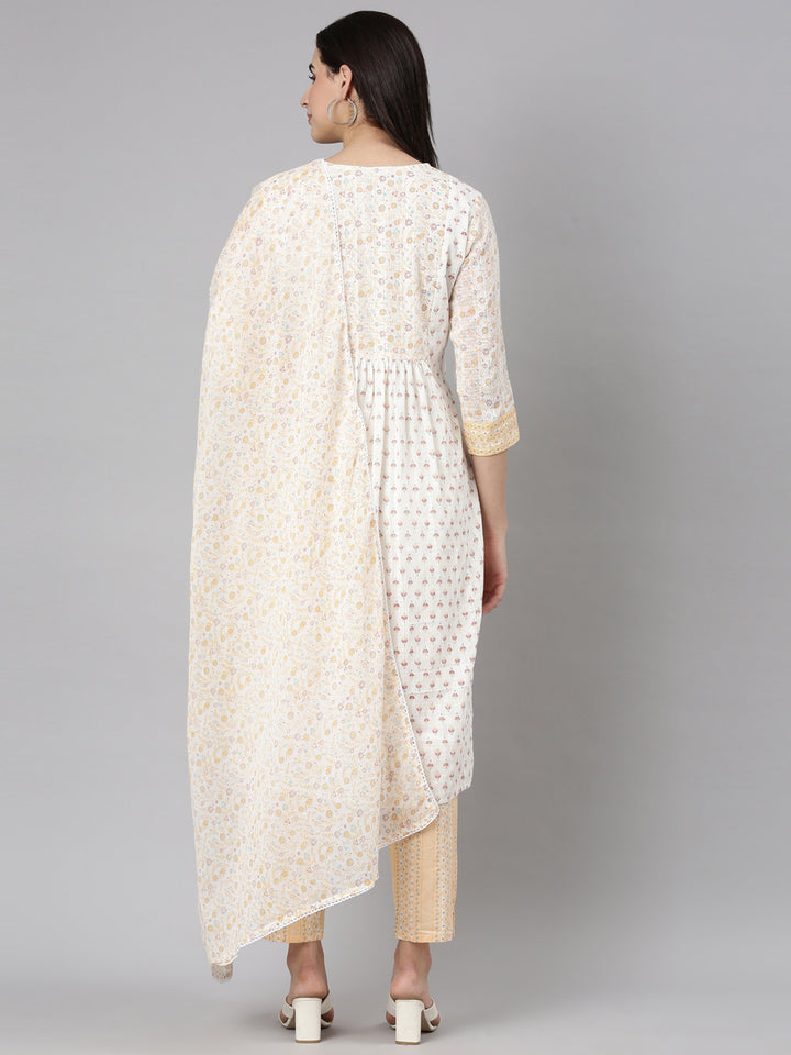 Neerus White cotton printed suit set - side view