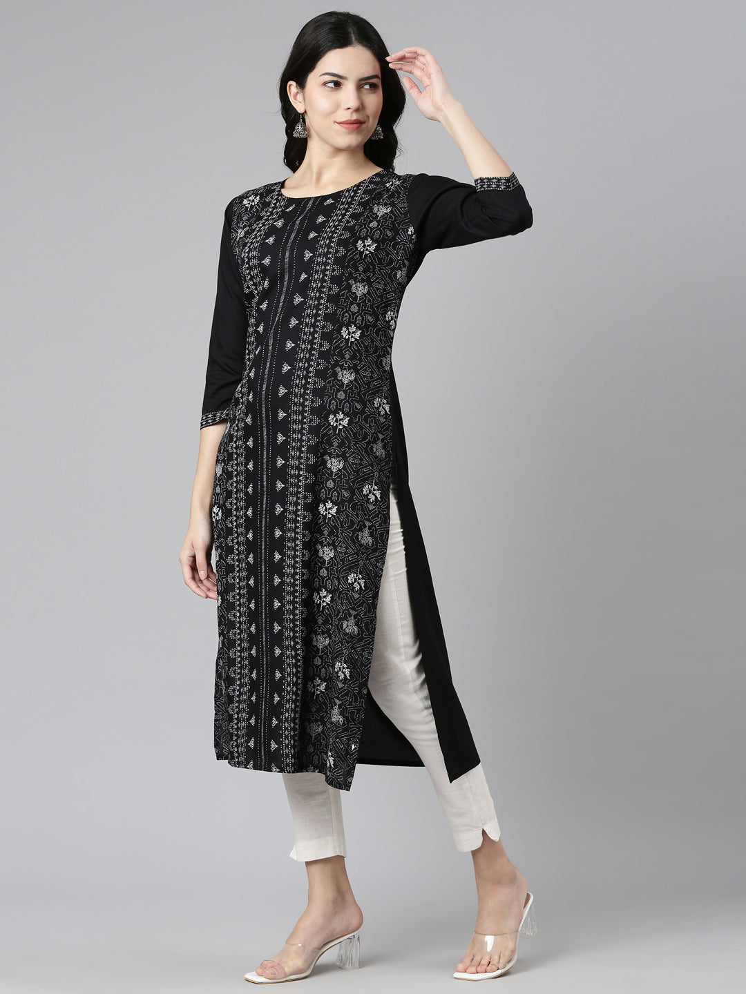 Neerus Black Regular Straight Printed Kurtas