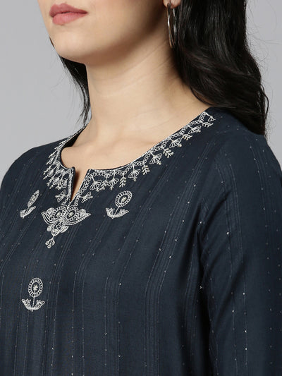 Neeru's Grey Regular Straight Embroidered Kurtas
