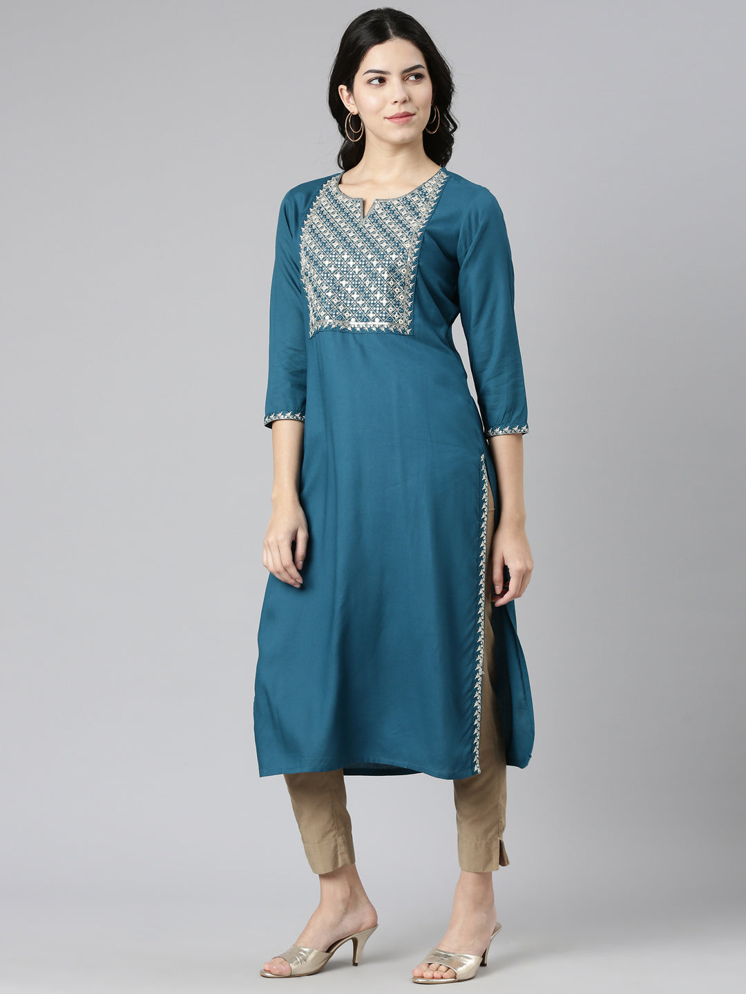Neerus Green Regular Straight Solid Kurtas