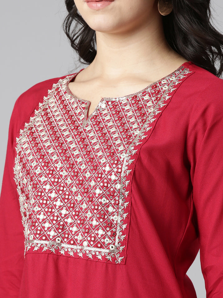 Neerus Red Regular Straight Solid Kurta