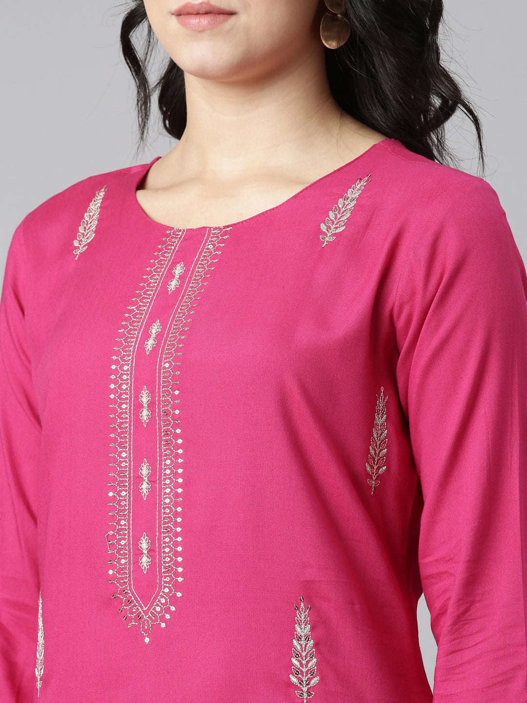 Neerus Pink Regular Straight Embroidered Kurtas