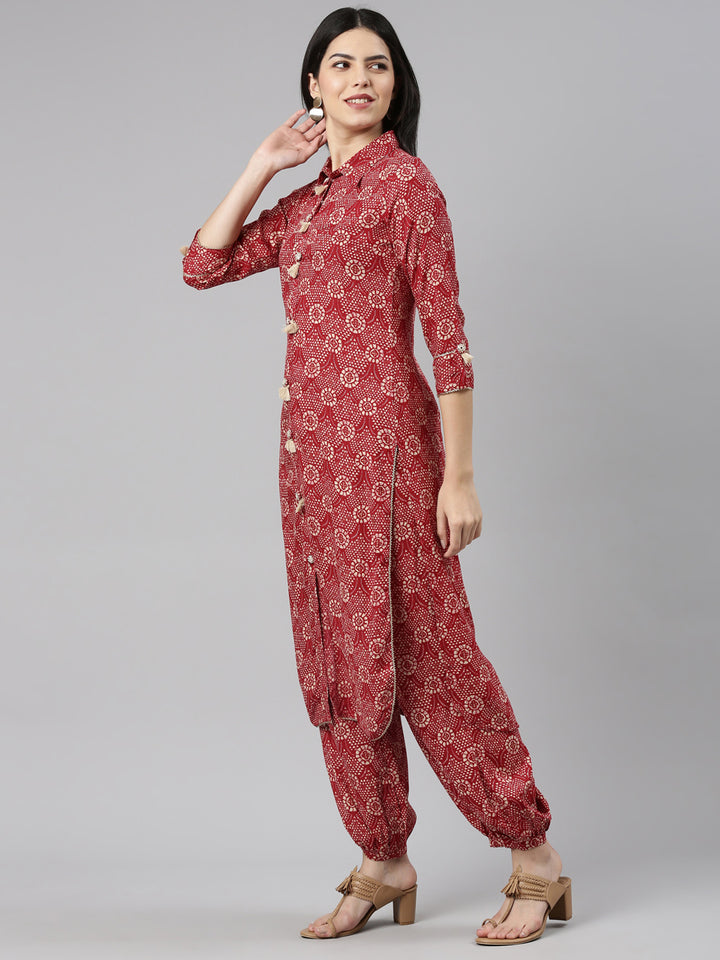 Neerus Maroon Rayon Printed Kurta Set - back view