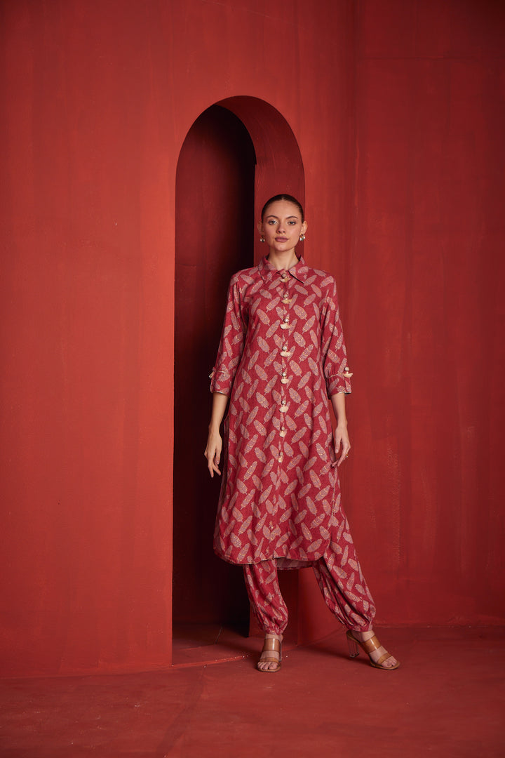 Neerus Womens Tomato Color Rayon Fabric Kurta Salwar