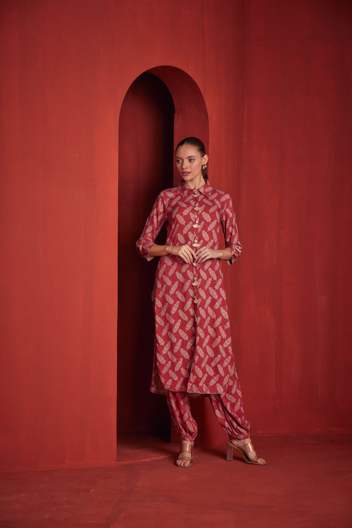 Neerus Womens Tomato Color Rayon Fabric Kurta Salwar