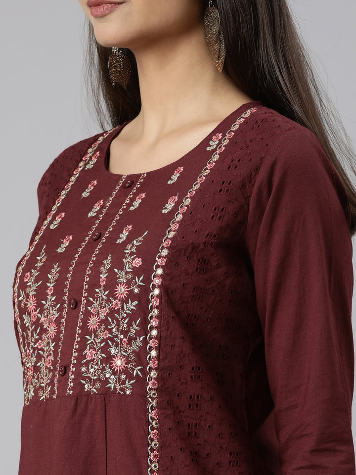 Neerus Brown Regular Straight Floral Kurtas