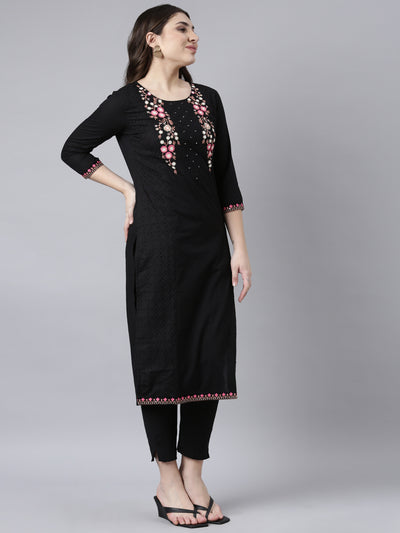 Neerus Black Regular Straight Solid Kurtas