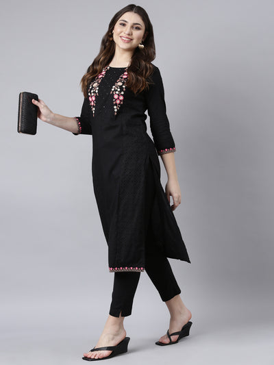 Neerus Black Regular Straight Solid Kurtas