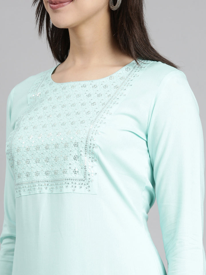 Neerus Sea Green Regular Straight Solid Kurtas