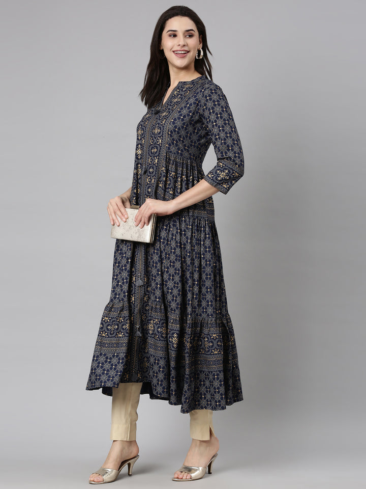 Neerus Blue printed floral maxi dress - detail view 2